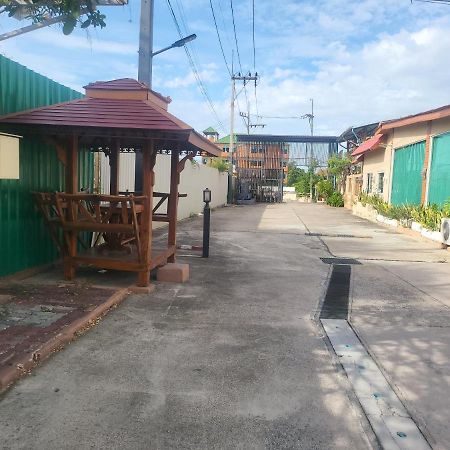 Ekaluk Place Inn Pattaya Eksteriør bilde