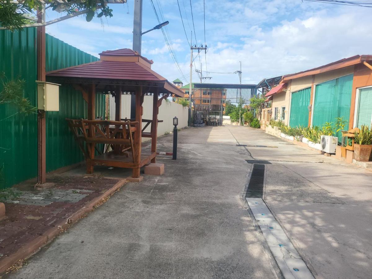 Ekaluk Place Inn Pattaya Eksteriør bilde